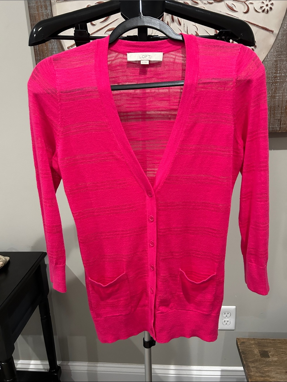 LOFT NWOT Bright Hot Pink V-Neck Button Front Cardigan Size XS